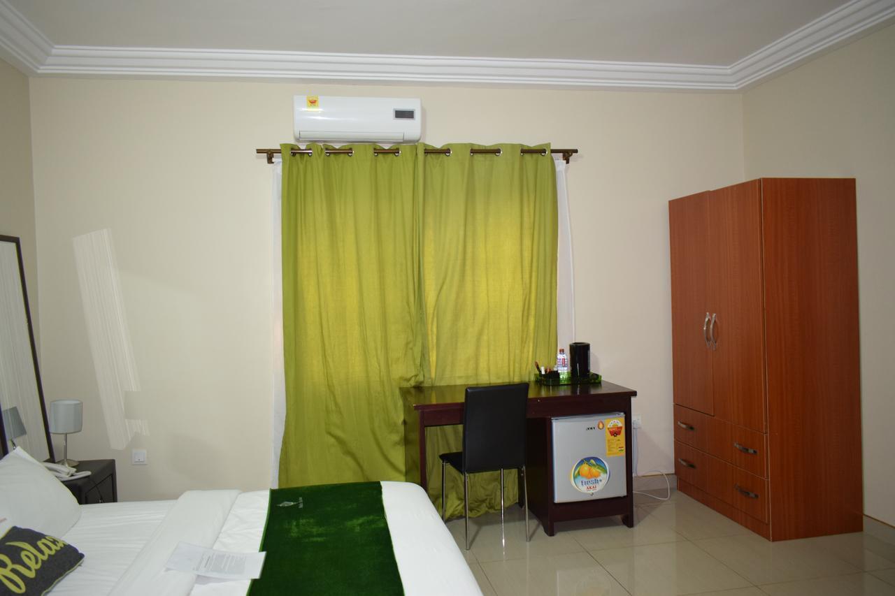 Relle Suites Hotel Ogbodjo Luaran gambar